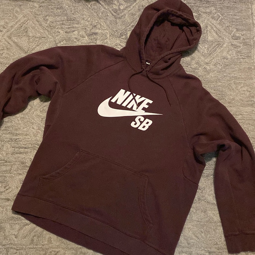 Nike SB Maroon pullover hoodie